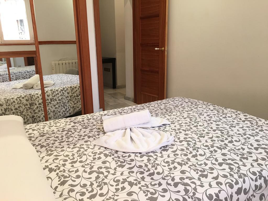 Apartamentos Good Stay Prado Мадрид Экстерьер фото