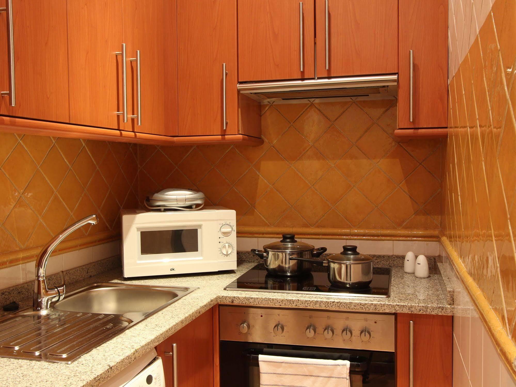 Apartamentos Good Stay Prado Мадрид Экстерьер фото
