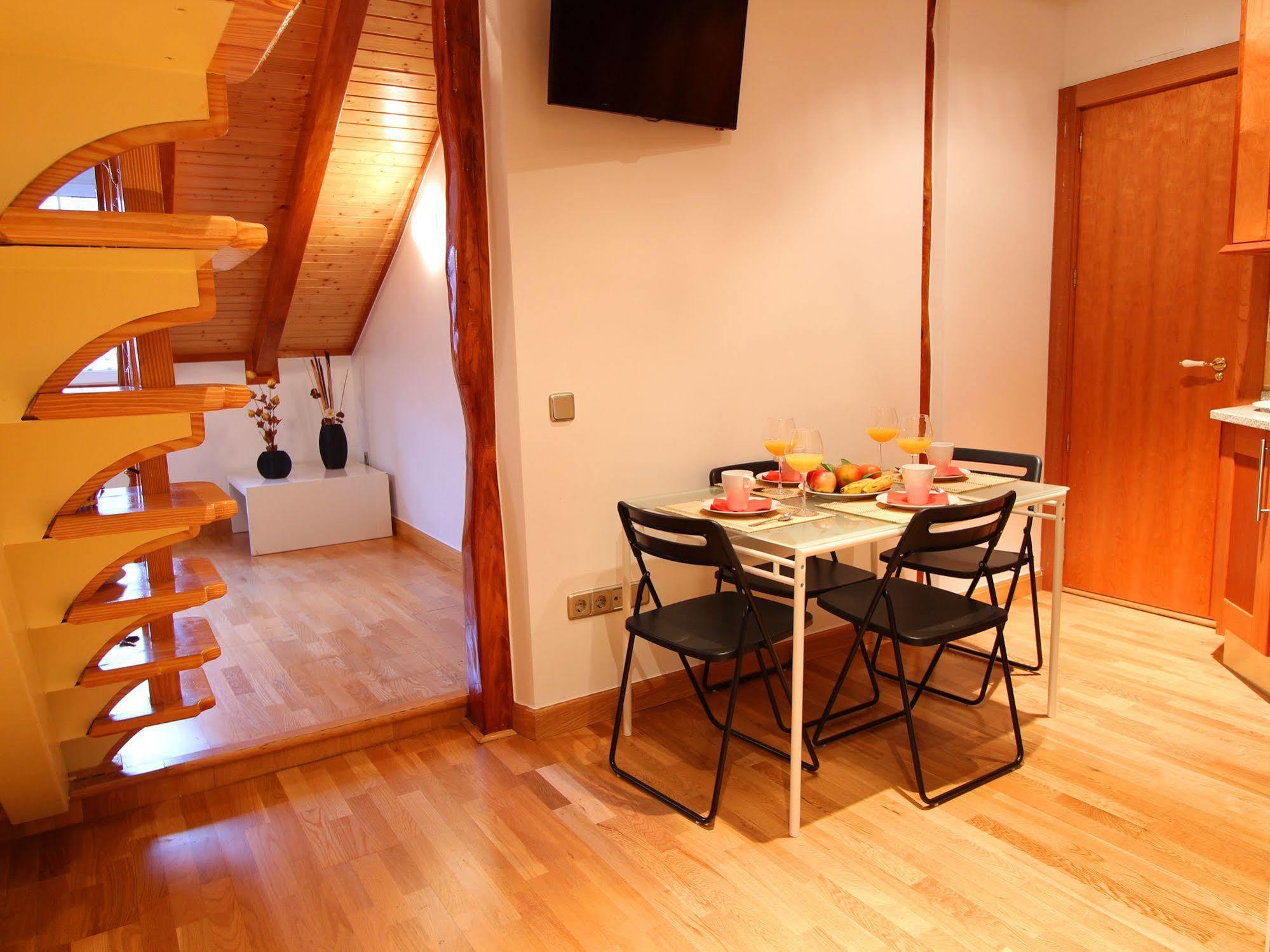 Apartamentos Good Stay Prado Мадрид Экстерьер фото